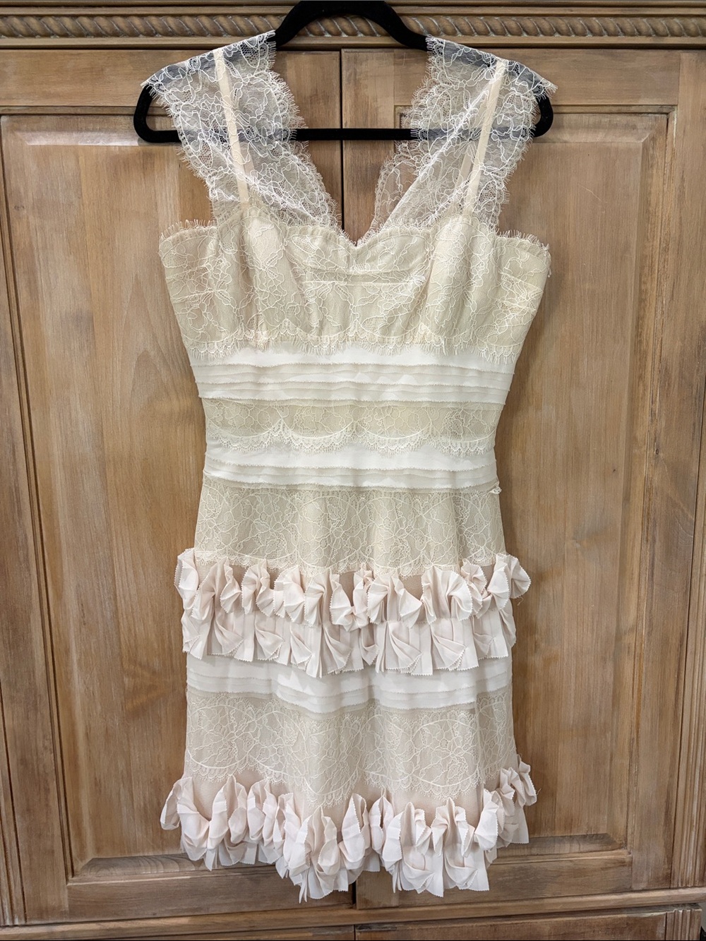 BCBGMaxAzria Vintage Aglaia Cream Lace Ruffle Mini Dress